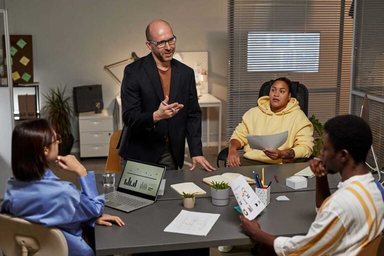 Choosing the Right Recruitment and Staffing Agency for Your Business